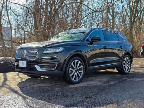 2019 Lincoln Nautilus Select