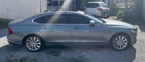 2018 Volvo S90 T6 Momentum