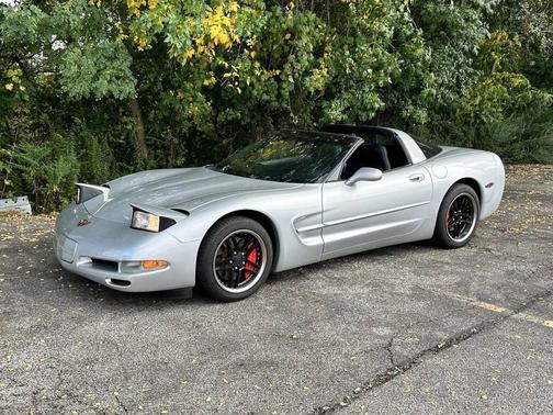 2001 Chevrolet Corvette Base