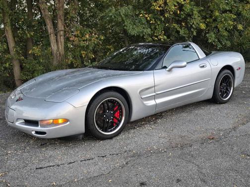 2001 Chevrolet Corvette Base