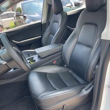2022 Tesla Model Y Long Range AWD 4dr Crossover