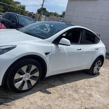 2022 Tesla Model Y Long Range AWD 4dr Crossover