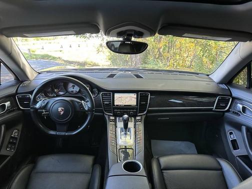 2012 Porsche Panamera 4S