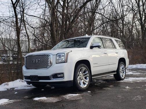 2017 GMC Yukon SLT