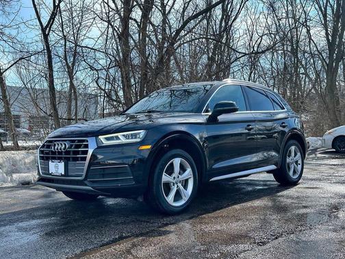2020 Audi Q5 45 Premium Plus