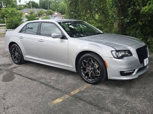2021 Chrysler 300 Touring