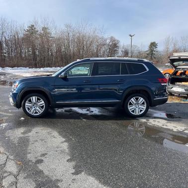2018 Volkswagen Atlas 3.6L SEL Premium