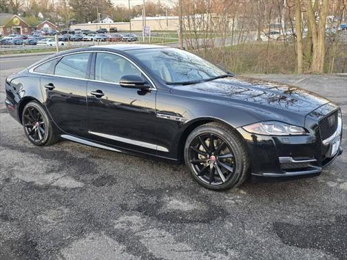 2018 Jaguar XJ XJ R-Sport