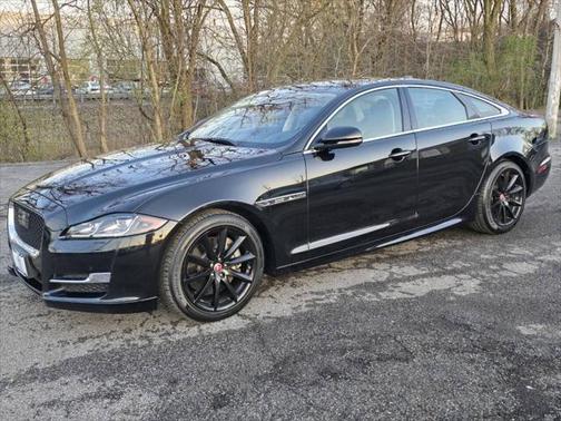 2018 Jaguar XJ XJ R-Sport
