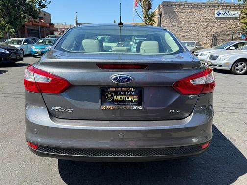 2012 Ford Focus SEL