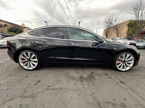 2019 Tesla Model 3 Performance