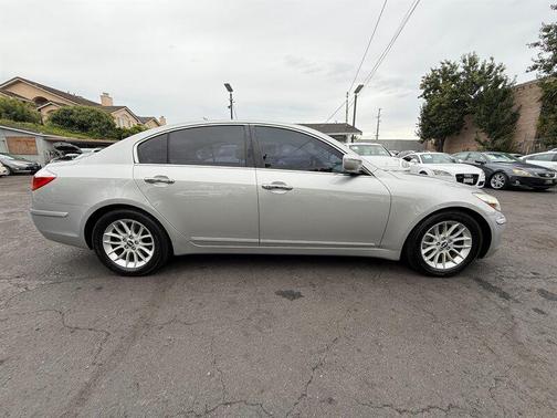 2010 Hyundai Genesis 3.8