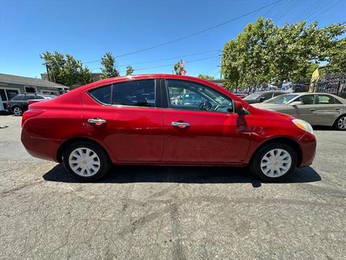 2013 Nissan Versa 1.6 S
