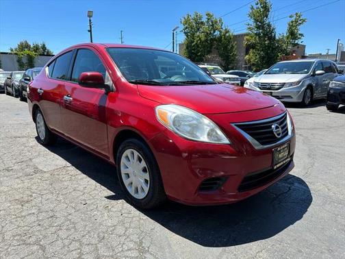 2013 Nissan Versa 1.6 S
