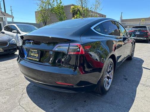 2019 Tesla Model 3 Standard Range Plus