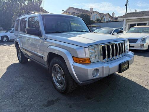 2007 Jeep Commander Sport