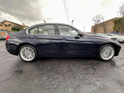 2012 BMW 328 328i