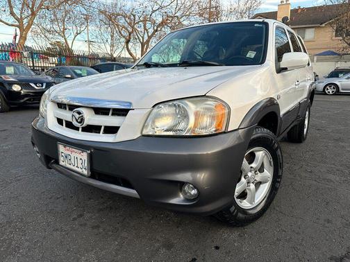 2005 Mazda Tribute s