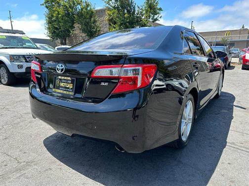 2014 Toyota Camry SE