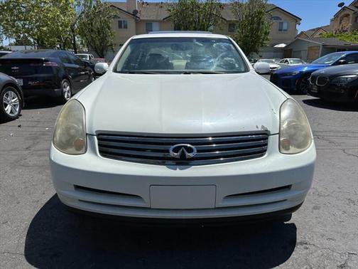 2003 INFINITI G35 Base