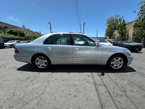 2004 Lexus LS 430 Base