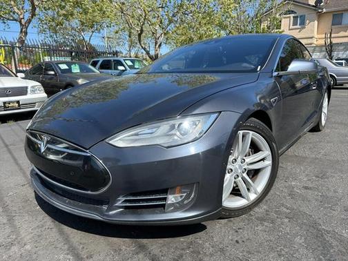 2015 Tesla Model S 85D