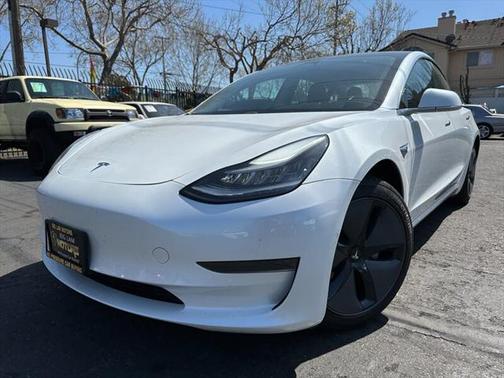 2020 Tesla Model 3 Standard Range Plus