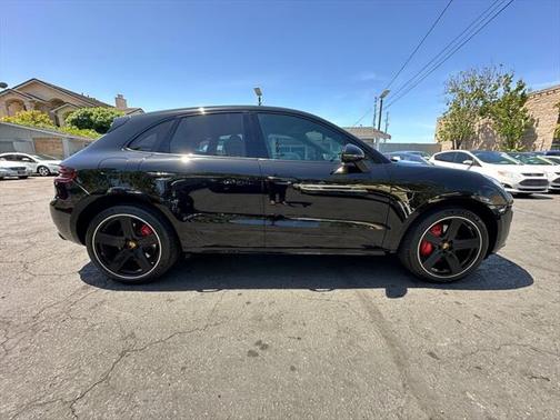 2015 Porsche Macan Turbo