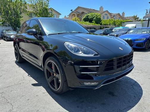 2015 Porsche Macan Turbo