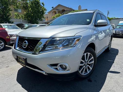 2016 Nissan Pathfinder SL
