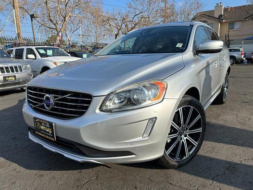 2015 Volvo XC60 T5 Premier