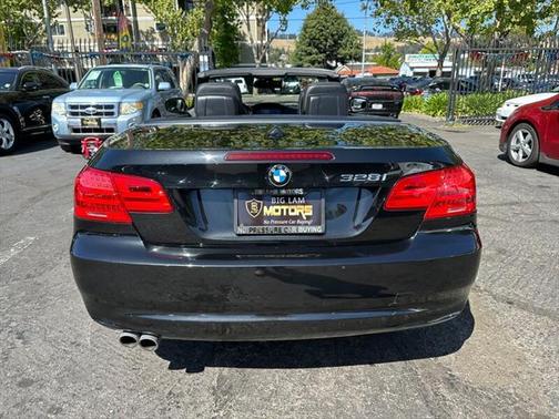 2011 BMW 328 328i