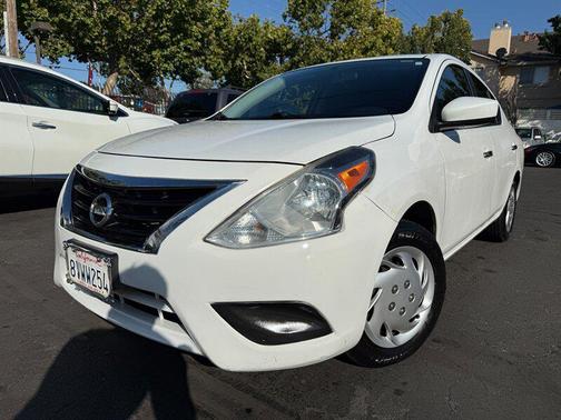 2019 Nissan Versa 1.6 SV