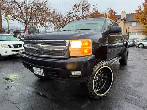 2007 Chevrolet Silverado 1500 LTZ Crew Cab