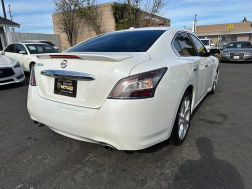 2012 Nissan Maxima SV