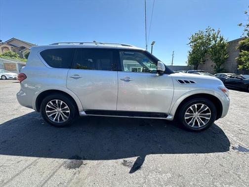 2012 INFINITI QX56 Base