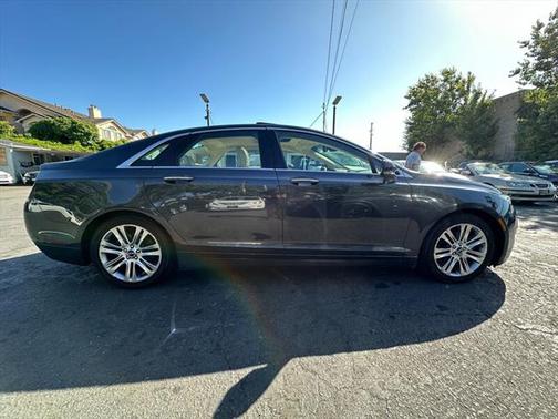 2013 Lincoln MKZ Hybrid Base