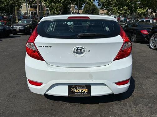 2016 Hyundai Accent SE