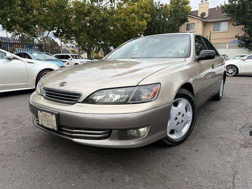 2000 Lexus ES 300 Base