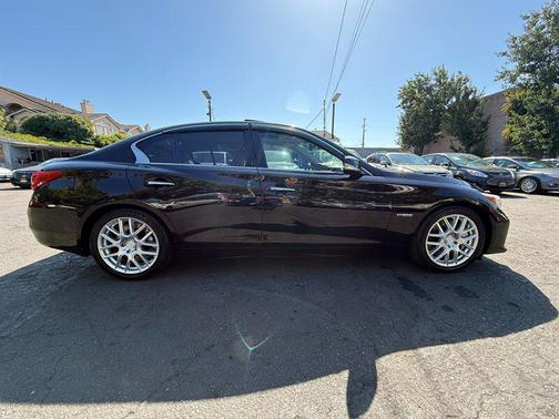 2014 INFINITI Q50 Hybrid Sport