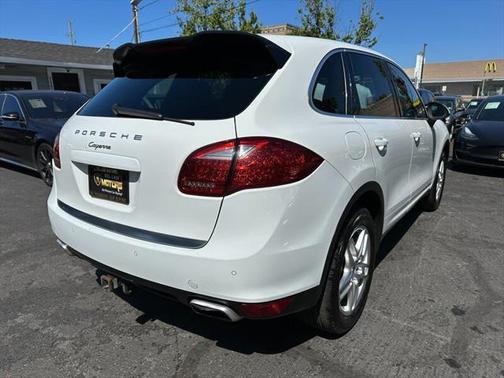 2013 Porsche Cayenne Base