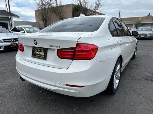 Mineral White Metallic 2013 BMW 328 328i