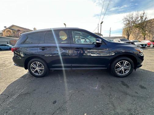 2016 INFINITI QX60 Base