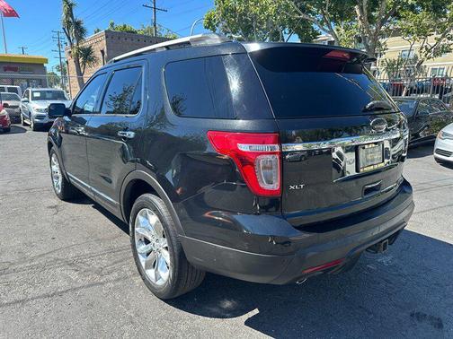 Tuxedo Black Metallic 2013 Ford Explorer XLT