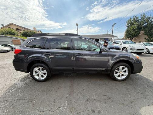2013 Subaru Outback 2.5i Premium