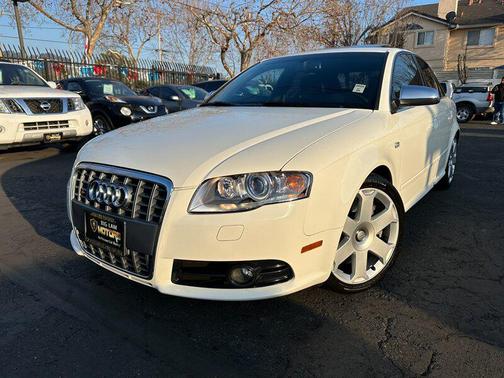 2005 Audi S4 4.2 quattro