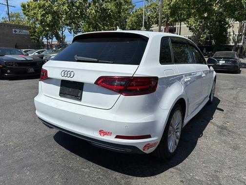 2016 Audi A3 e-tron 1.4T Premium