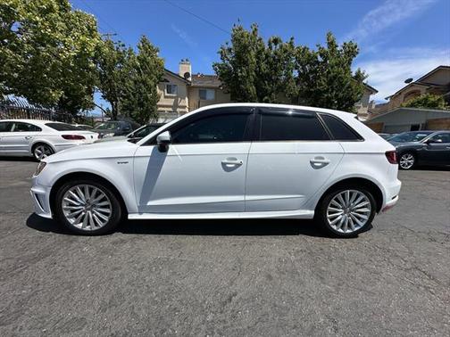 2016 Audi A3 e-tron 1.4T Premium