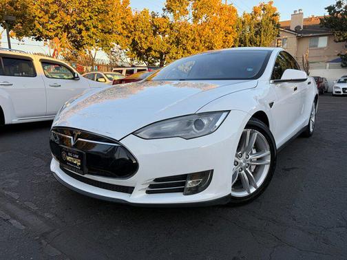 2013 Tesla Model S 