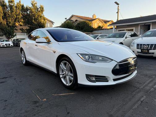 2013 Tesla Model S 